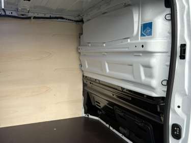 RENAULT TRAFIC L2H1 3T 2.0 BlueDCI 170 Auto9 Extra