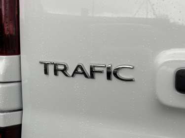 RENAULT TRAFIC L2H1 3T 2.0 BlueDCI 170 Auto9 Extra