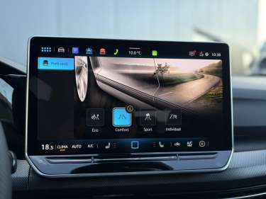 VW GOLF 8 NV 2.0 TDI 150 DSG R-Line