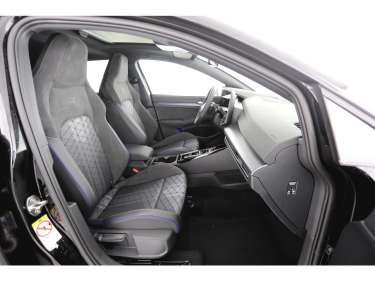 VW GOLF 8 NV 2.0 TDI 150 DSG R-Line