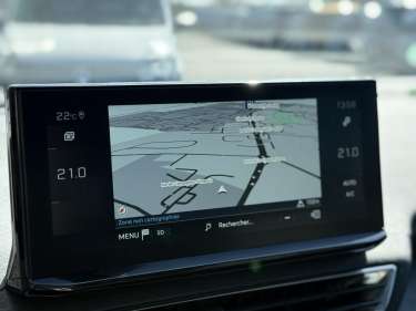 PEUGEOT 3008 1.5 BlueHDI 130 EAT8 GT