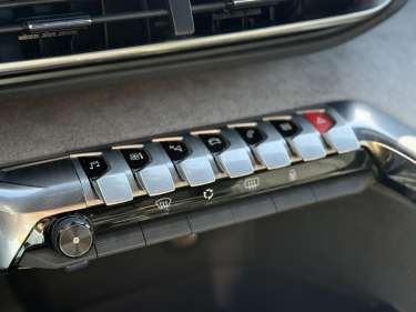 PEUGEOT 3008 1.5 BlueHDI 130 EAT8 GT