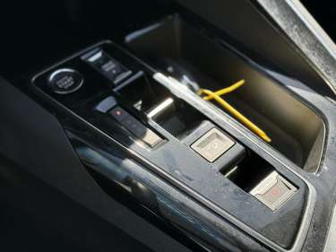 PEUGEOT 3008 1.5 BlueHDI 130 EAT8 GT