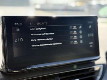 PEUGEOT 3008 1.5 BlueHDI 130 EAT8 GT