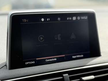 PEUGEOT 3008 2.0 BlueHDI 180 EAT6 GT