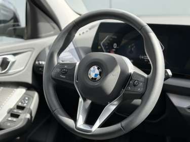 BMW SERIE 1 NV (F70) 118dA 150 M Sport Design DKG7