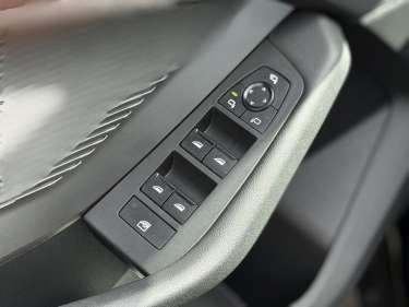 BMW SERIE 1 NV (F70) 118dA 150 M Sport Design DKG7