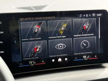 BMW SERIE 1 NV (F70) 118dA 150 M Sport Design DKG7