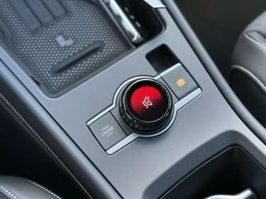 VW T-ROC NV 1.5 eTSI Hybrid DSG7 150 R-Line