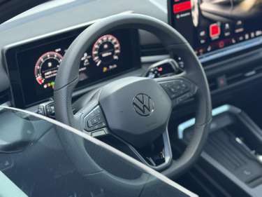 VW T-ROC NV 1.5 eTSI Hybrid DSG7 150 R-Line