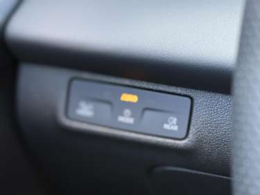 VW T-ROC NV 1.5 eTSI Hybrid DSG7 150 R-Line