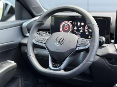 VW T-ROC NV 1.5 eTSI Hybrid DSG7 150 R-Line
