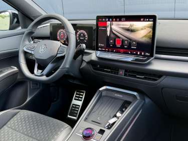 VW T-ROC NV 1.5 eTSI Hybrid DSG7 150 R-Line