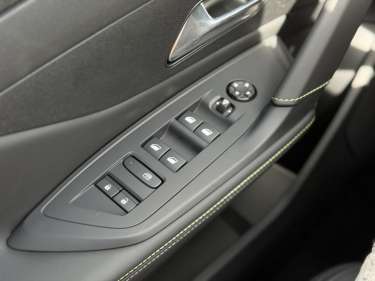 PEUGEOT 308 NV Hybrid 145 GT e-DSC6