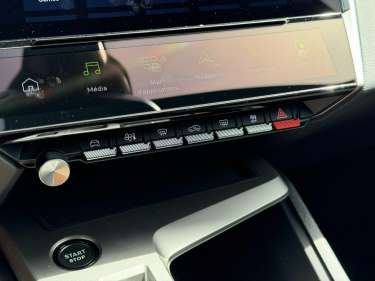 PEUGEOT 308 NV Hybrid 145 GT e-DSC6