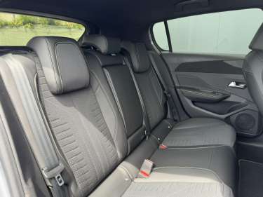 PEUGEOT 308 NV Hybrid 145 GT e-DSC6
