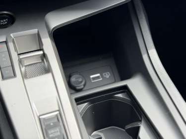 PEUGEOT 308 NV Hybrid 145 GT e-DSC6