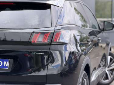 PEUGEOT 3008 Plug-in Hybrid 180 Allure e-EAT8