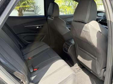 PEUGEOT 3008 Plug-in Hybrid 180 Allure e-EAT8
