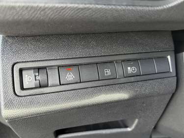 PEUGEOT 3008 Plug-in Hybrid 180 Allure e-EAT8