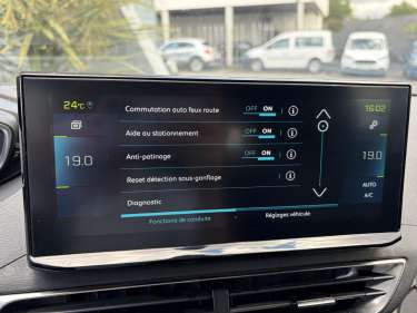 PEUGEOT 3008 Plug-in Hybrid 180 Allure e-EAT8