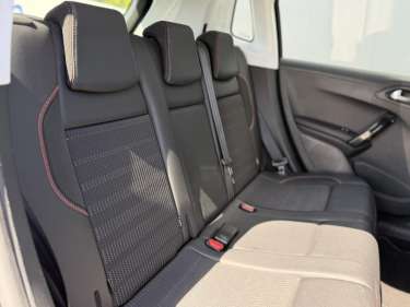 PEUGEOT 2008 1.5 BlueHDI 120 EAT6 GT Line