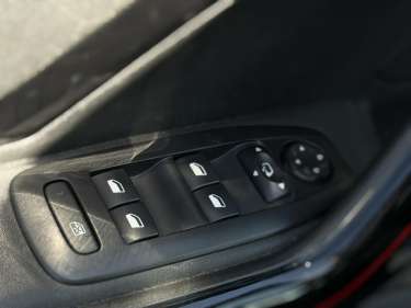 PEUGEOT 2008 1.5 BlueHDI 120 EAT6 GT Line