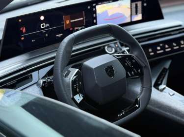 PEUGEOT 5008 NV Hybrid 145 e-DSC6 GT