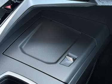PEUGEOT 5008 NV Hybrid 145 e-DSC6 GT