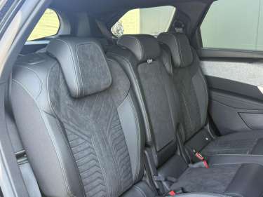 PEUGEOT 5008 NV Hybrid 145 e-DSC6 GT