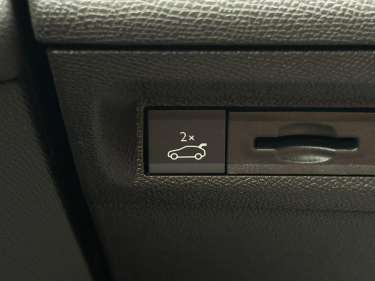 PEUGEOT 308 SW NV Hybrid 145 e-DSC6 GT Exclusive