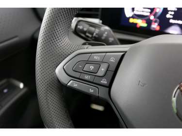 W T-ROC 1.5 e-TSI 150 DSG R-line