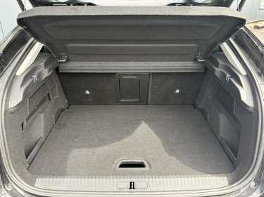 CITROEN C4 1.2 PureTech 130 EAT8 Shine Pack