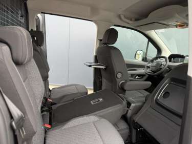 PEUGEOT RIFTER M 1.5 BlueHDI 130 EAT8 Allure