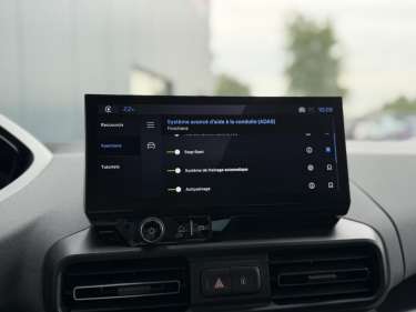 PEUGEOT RIFTER M 1.5 BlueHDI 130 EAT8 Allure