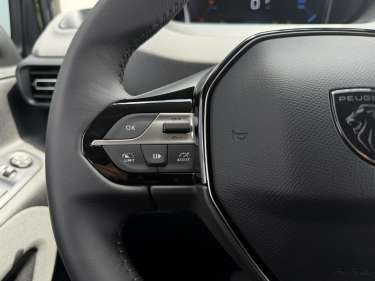 PEUGEOT RIFTER M 1.5 BlueHDI 130 EAT8 Allure