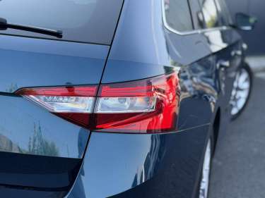 SKODA SUPERB COMBI 2.0 TDI 150 DSG Ambition