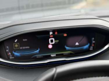 PEUGEOT 3008 Plug-in Hybrid 180 Allure e-EAT8