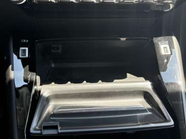 PEUGEOT 2008 1.2 PureTech 130 EAT8 Allure Pack
