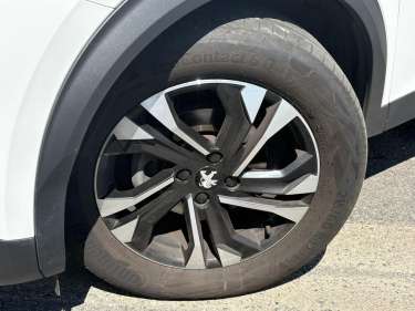 PEUGEOT 2008 1.2 PureTech 130 EAT8 Allure Pack