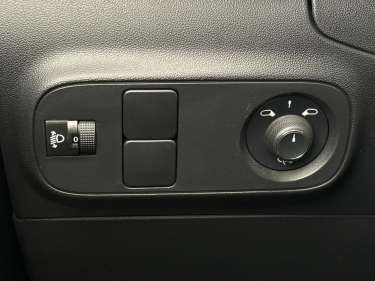 CITROEN C3 PureTech 110 EAT6 Shine Pack