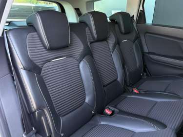 RENAULT GRAND SCENIC 1.3 TCE 140 EDC Bose Edition