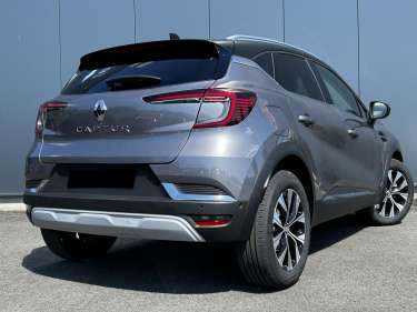 RENAULT CAPTUR 1.3 TCE Mild Hybrid 140 EDC Techno