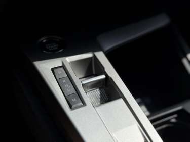 PEUGEOT 308 1.5 BlueHDI 130 EAT8 Allure