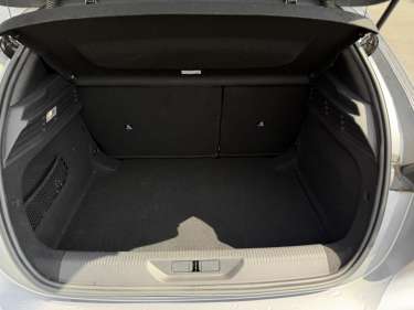 PEUGEOT 308 1.5 BlueHDI 130 EAT8 Allure