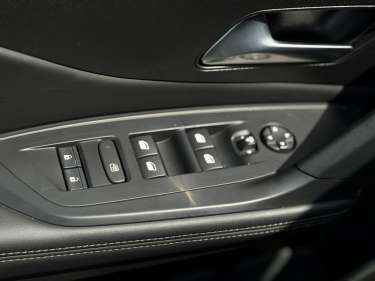 PEUGEOT 308 1.5 BlueHDI 130 EAT8 Allure
