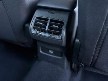CITROEN C4 NV Hybrid 145 e-DSC6 Plus