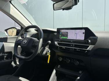 CITROEN C4 NV Hybrid 145 e-DSC6 Plus