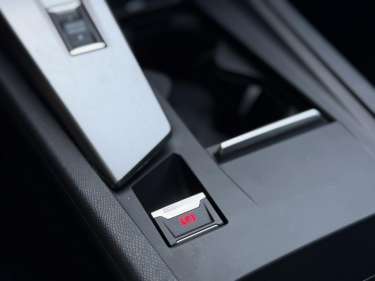 PEUGEOT 308 Hybrid 145 e-DSC6 Allure