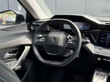 PEUGEOT 308 SW 1.5 BlueHDI 130 EAT8 Allure